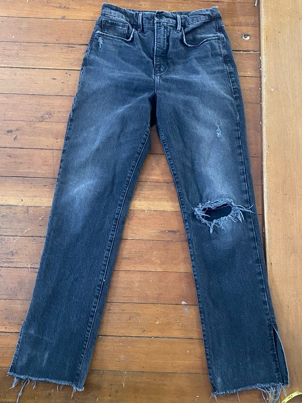 Good American Straight Leg Crop 26
